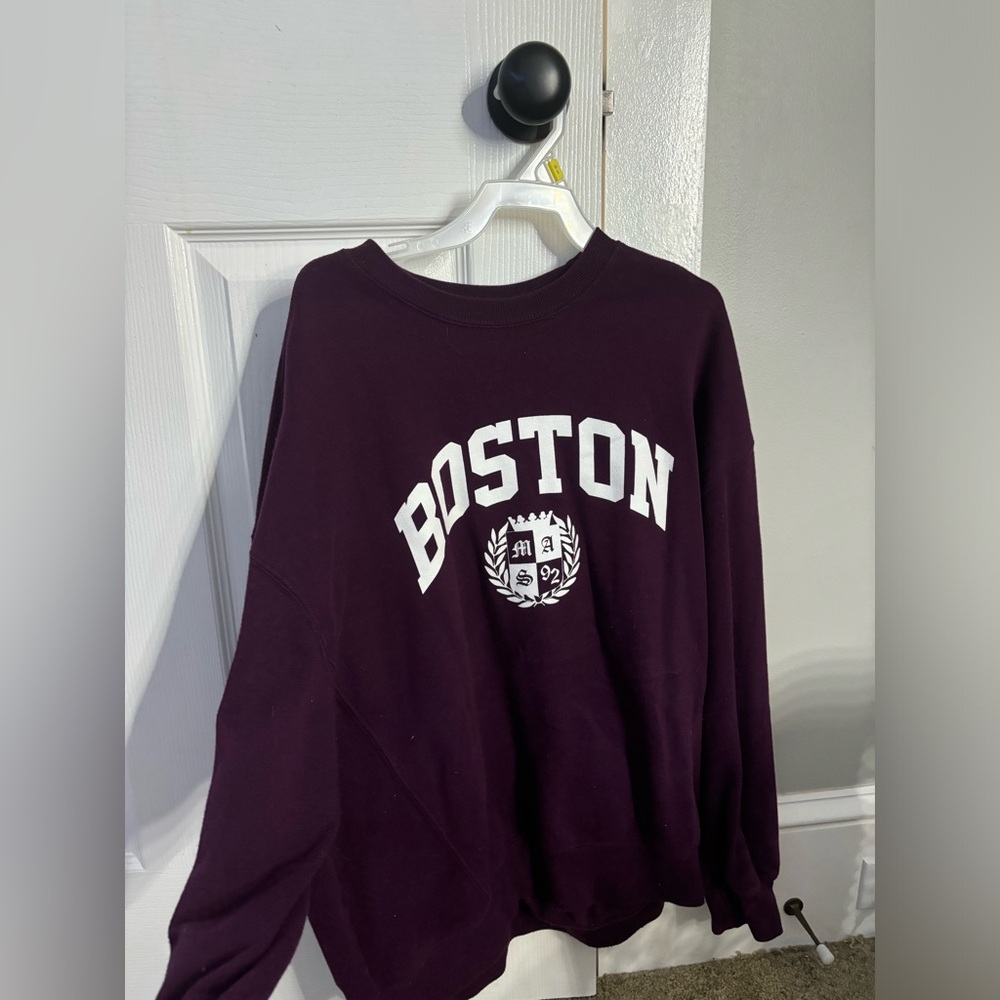 Garage crew neck